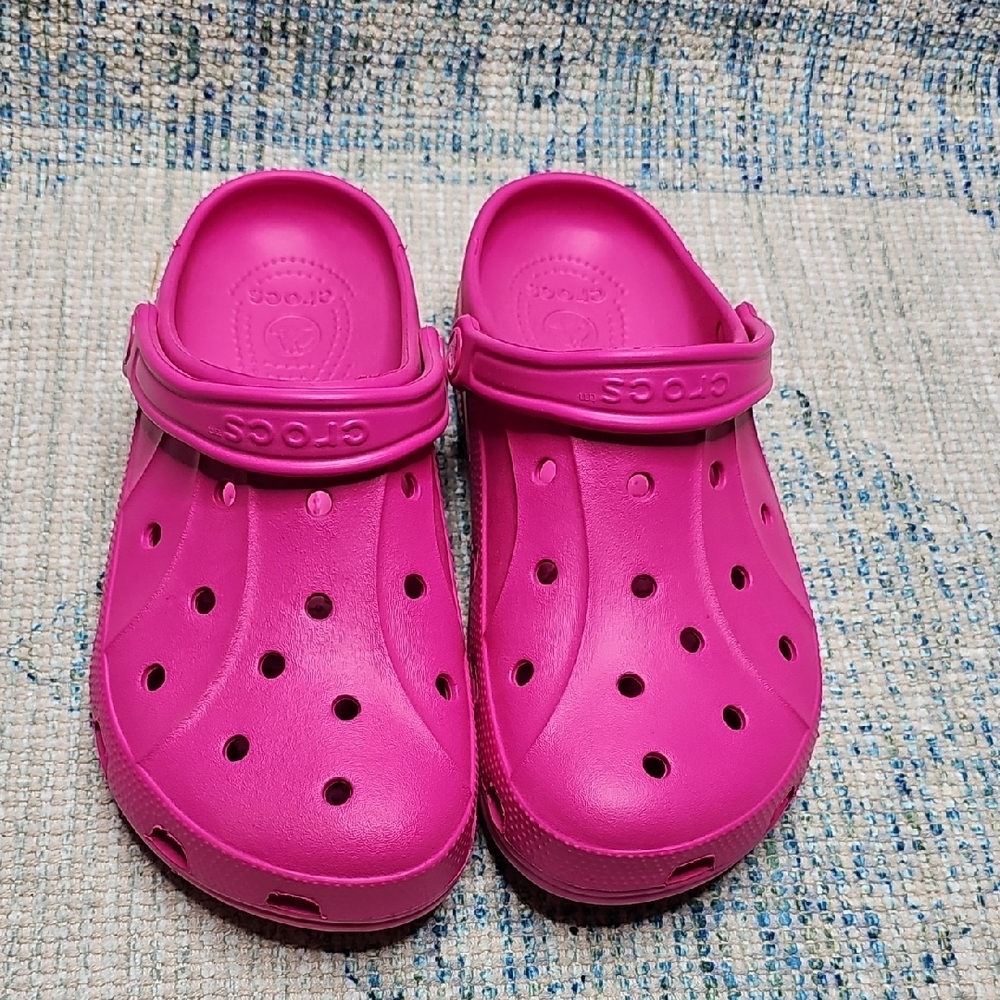CROCS Shoes - Vibrant Pink